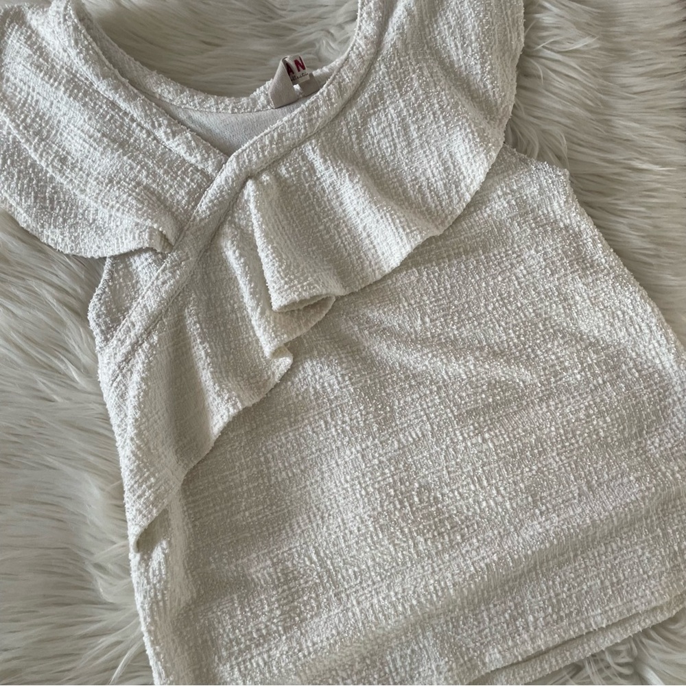 Anthropologie Dolan Left Coast Louisa
Ruffled Top Size Medium - Picture 2 of 6